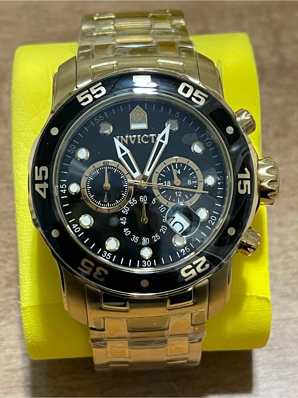 New Invicta Pro Diver SCUBA Men's Watch - 48mm. Gold & Black Dial and Bezel